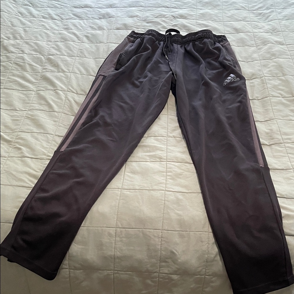 Adidas Men's Dark Gray Joggers